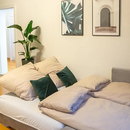 Lägenhet Zentrale Fusslaeufig Zu Weser Und Innenstadt *